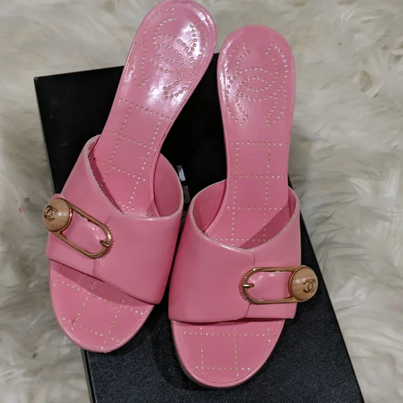 Chanel pumps - Picture 2 of 7